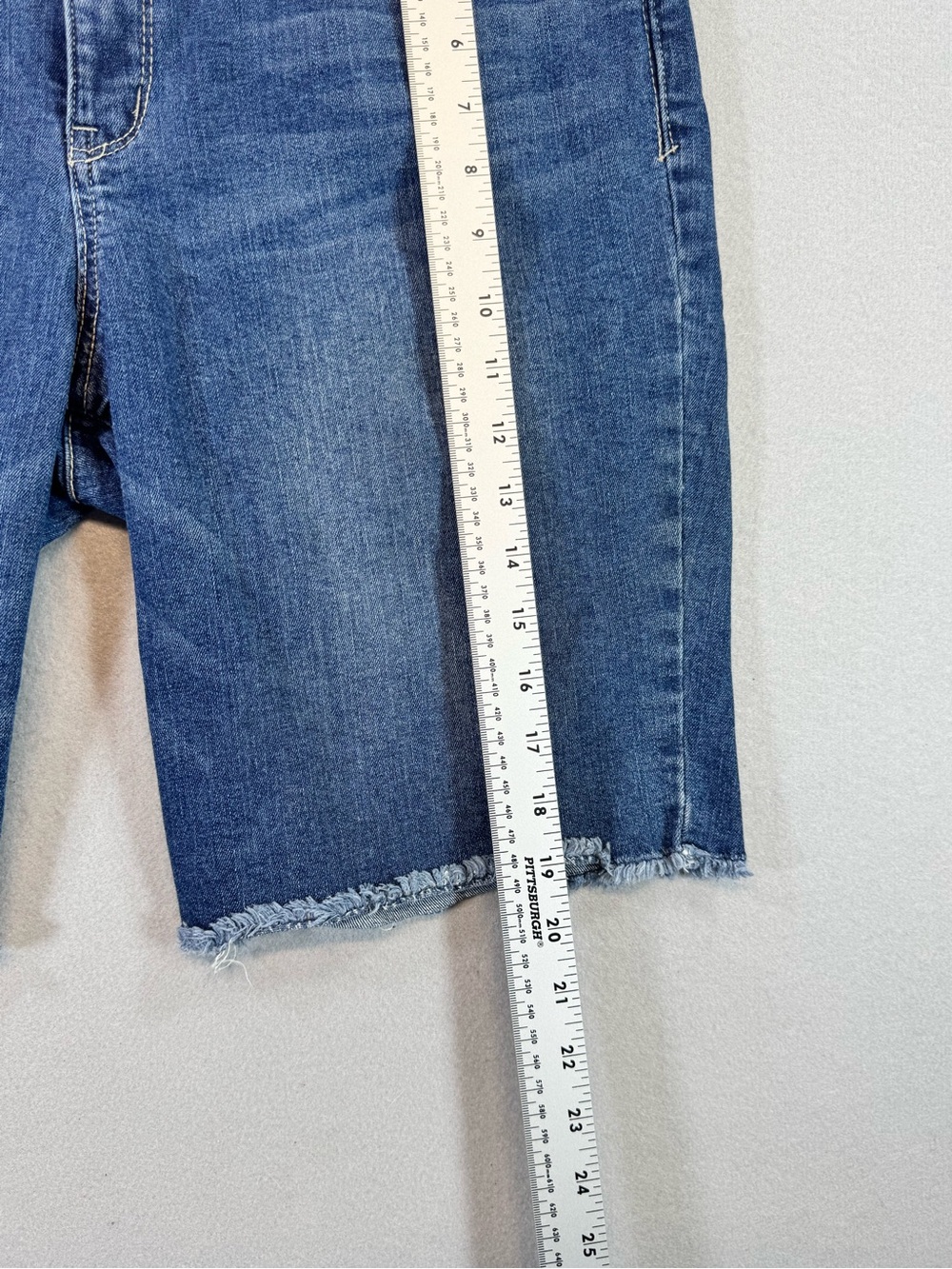 Women’s Democracy Denim Bermuda Shorts Size 12 - Picture 3 of 7